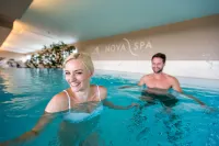Novapark Flugzeughotel Graz - مسبح