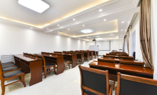 Jinjiang Inn Select (Harbin Central Avenue Pedestrian Street Airport Bus Station)