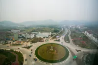 Ganlinhui Malson New Century Hotel