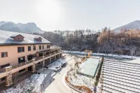 Maple Aroma Valley Hot Spring Resort Hotel - Scenic