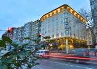 Hotel Bulvar Palas - Parking