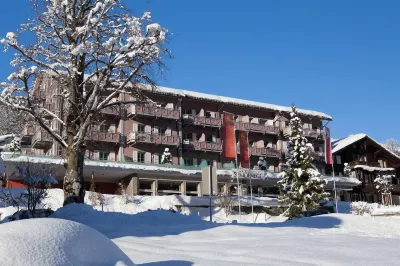 Parkhotel Schoenegg Hotels near Firstbahn