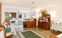 Hotel am Katharinenholz - Bữa sáng