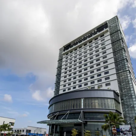 Grand Alora Hotel