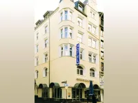 エクスポ ホテル フランクフルト のホテル