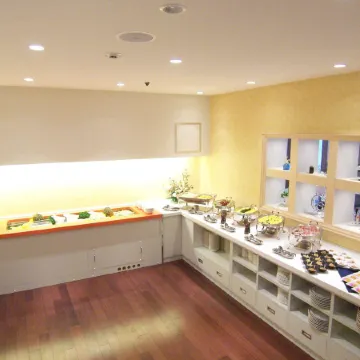 HOTEL MYSTAYS Yokohama Отели рядом с достопримечательностью «Станция метро Kami Ooka »