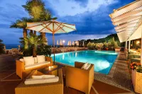 Madrigale Panoramic Lifestyle & Soulful Hotel - Pools