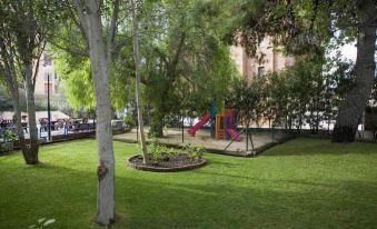 Aparthotel Bcl Levante Lux