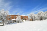 Ax Hôtel Spa & Restaurant Hotels near Lac de Serre-Poncon