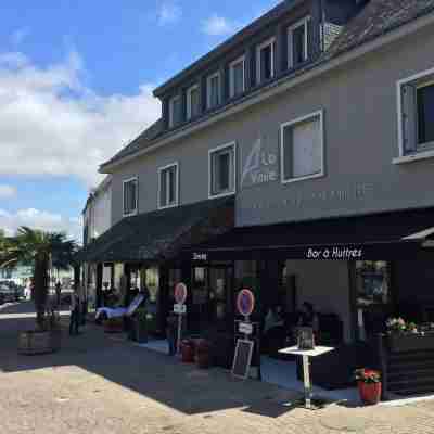 Hôtel Restaurant La Voile - Le Dock'er Hotel Exterior