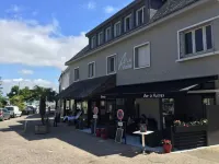 Hôtel Restaurant la Voile - le Dock'er Hotels in Arzon