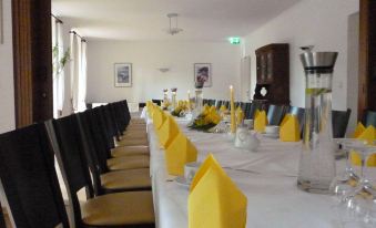 Hotel Und Restaurant Kranichsberg