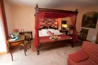 Hostellerie les Hauts de Sainte Maure Hotel a Crouzilles