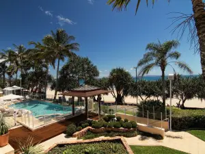 Netanya Noosa Beachfront Resort