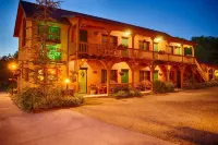 Hemlock Inn