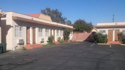 Budget Inn Motel Hotels in South Gate