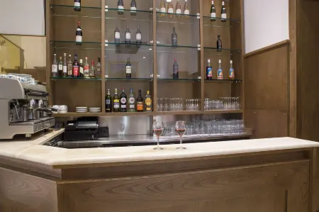 Hôtel les Voyageurs Отели рядом с достопримечательностью «Scala santa»