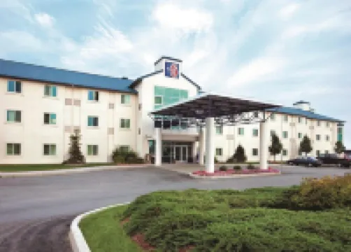 安大略省亨茨維爾6號汽車旅館