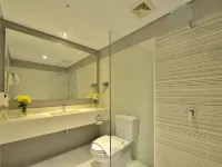 Top Malioboro Hotel Jogja Hotel berhampiran Taman Pintar Yogyakarta