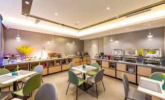 Home Inn Selected (Dandong Andong Old Street)