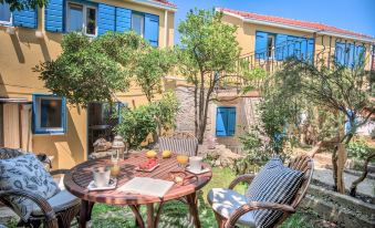 Eco Aparthotel the Dreamers's Club