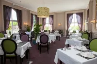 Hôtel Cosmos & Spa Hotels in Vittel