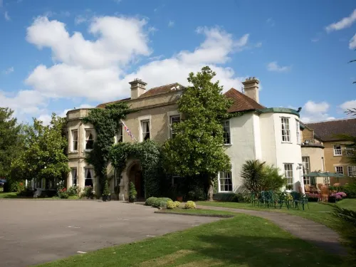 Woodland Manor Hotel Hotels in Clapham