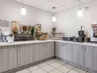 Microtel Inn & Suites by Wyndham Modesto Ceres Hotels in Stanislaus County