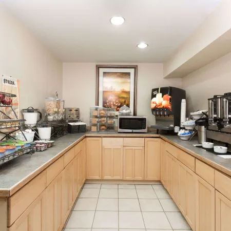 Baymont Inn & Suites by Wyndham Anchorage Airport