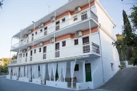 Aristides Studios Hotels in Perama