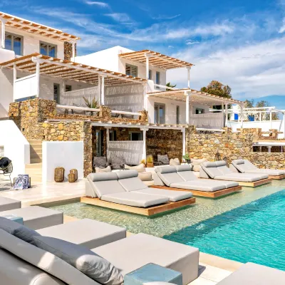 Mykonos Bliss - Cozy Suites, Adults Only Hotel Отели рядом с достопримечательностью «Пляж Аграри»