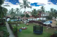 La Vaiencia Beach Resort, Morjim Beach