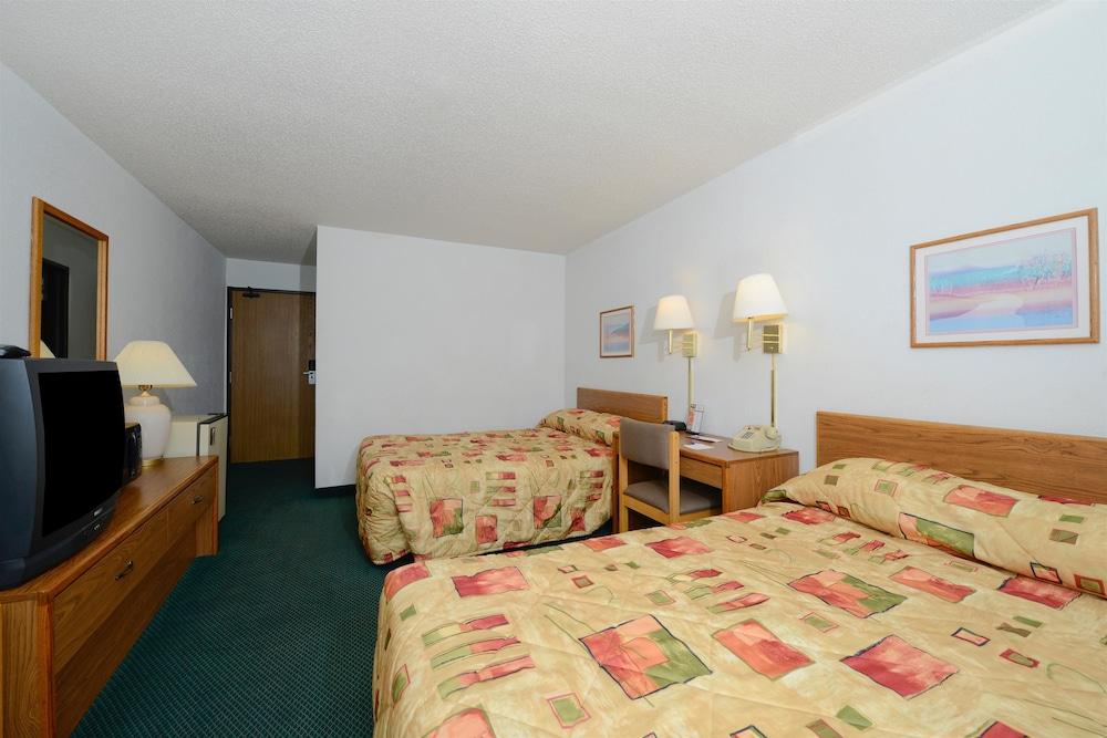 Americas Best Value Inn Charlotte, MI