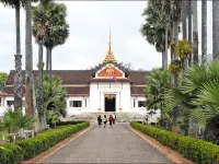 Y Not Lao Villa Hotels near Cross River Ferry