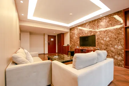 New Beacon Chuyue Hotel (Jiangxia Tan Xinpei Park Subway Station)
