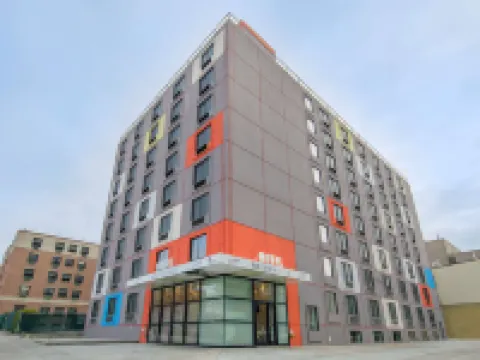 BKLYN HOUSE Hotels near Bushwick
