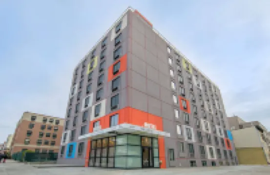 The Bklyn House Hotel