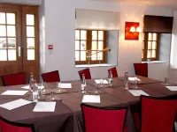 Logis l'Hôtel d'Arc Hotels in Bèze