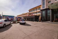White Horse Hotel Xilinhot - موقف سيارات