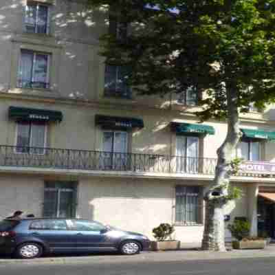 Hôtel L'Alsace Hotel Exterior