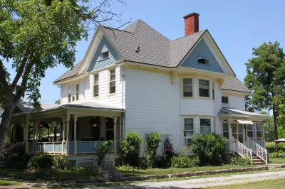 Green Oaks B&B