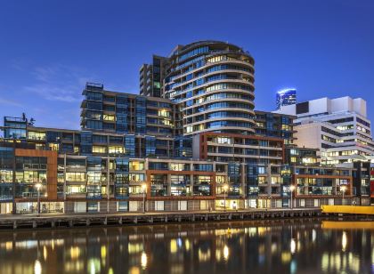 Waterfront Melbourne Apartments