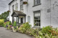 Narrowboat at Weedon Hotels in Fawsley