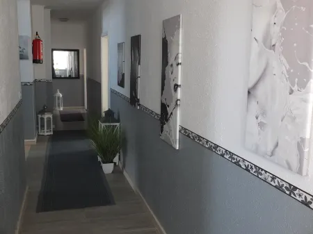 Jäger Отели рядом с достопримечательностью «Ерузалем Фриденсмаль»