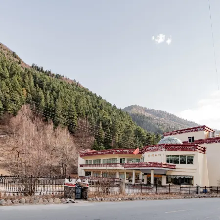 Dazha Boutique Homestay (Shuangqiao Valley Scenic Area)