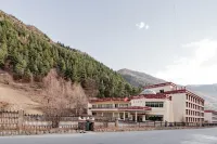 Dazha Boutique Homestay (Shuangqiao Valley Scenic Area)