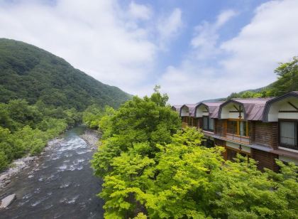 Hoshino Resorts Oirase Keiryu Hotel