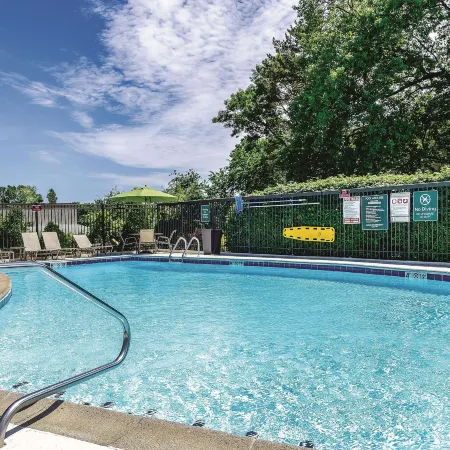 La Quinta Inn & Suites by Wyndham Warwick Providence Airport