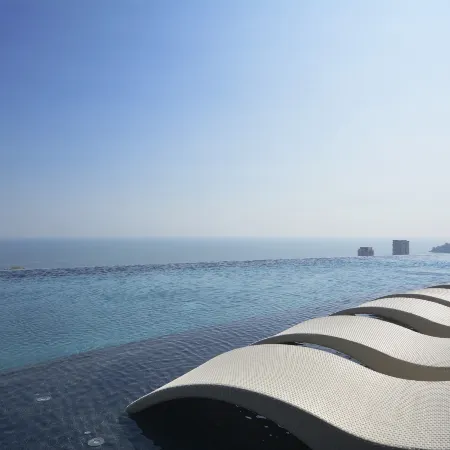 Holiday Inn Resort VANA NAVA HUA HIN by IHG