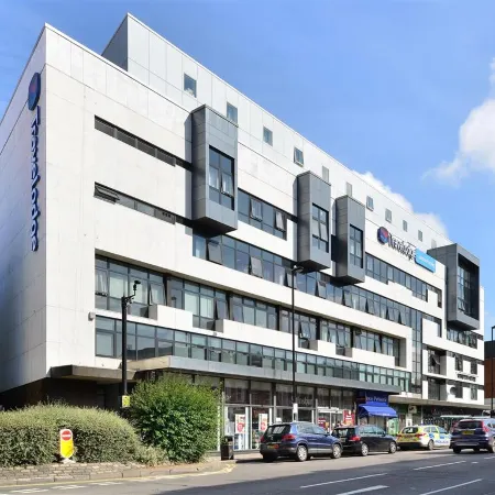 TRAVELODGE LONDON FINCHLEY Отели рядом с достопримечательностью «Финчли»